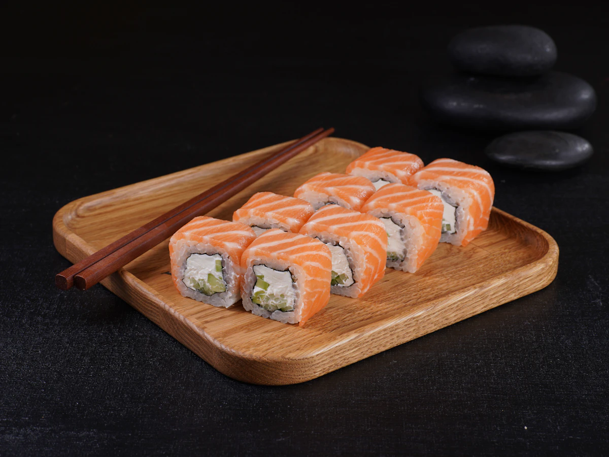 Запечённый ролл Ember Salmon
