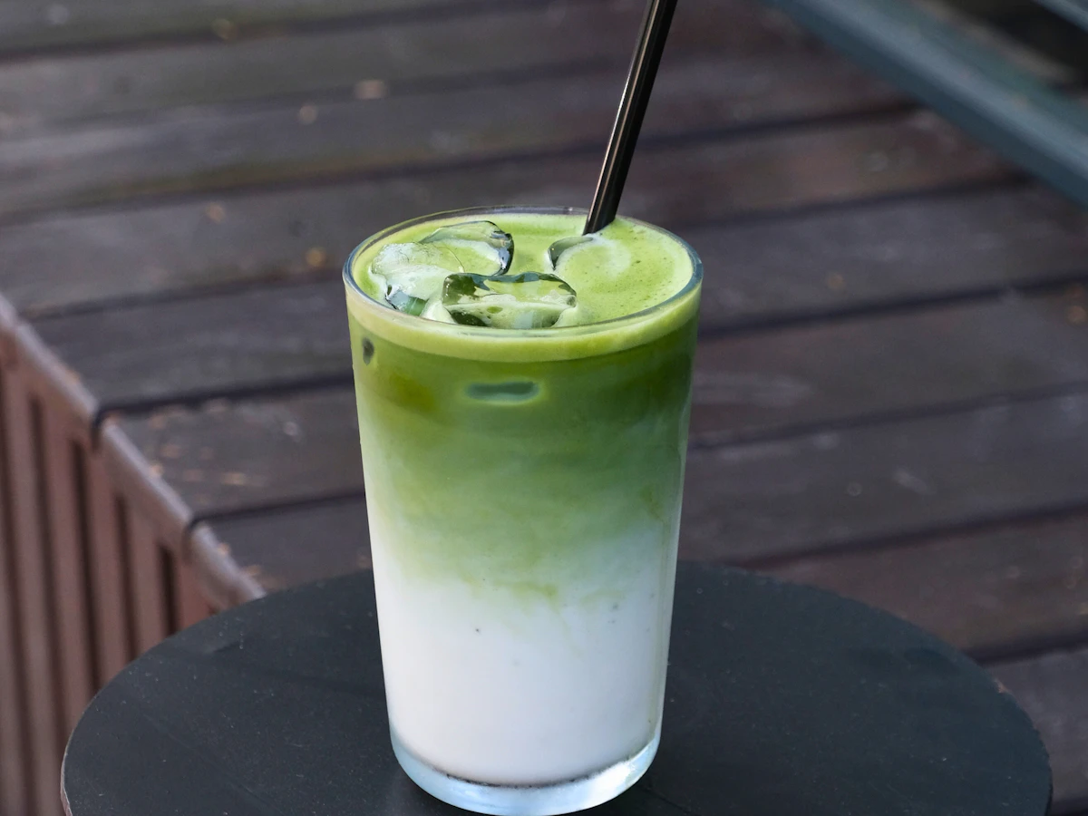 Холодный Matcha Tonic